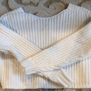 Hollister White Knit Cropped Crew Neck Sweater